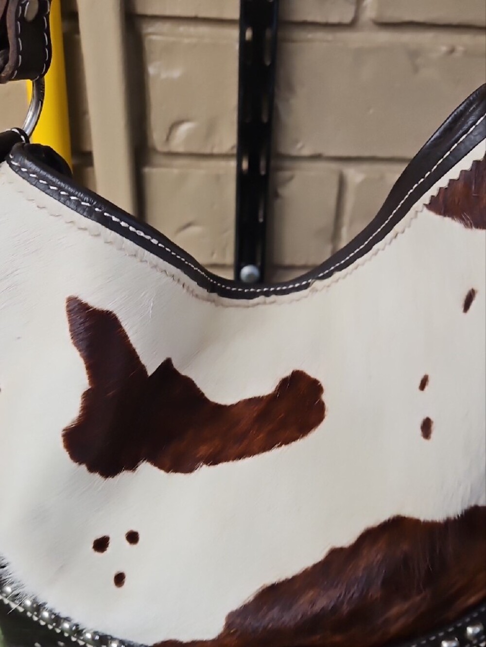 American West Brown & White Cowhide Hobo Shoulder Bag - Picture 3 of 16
